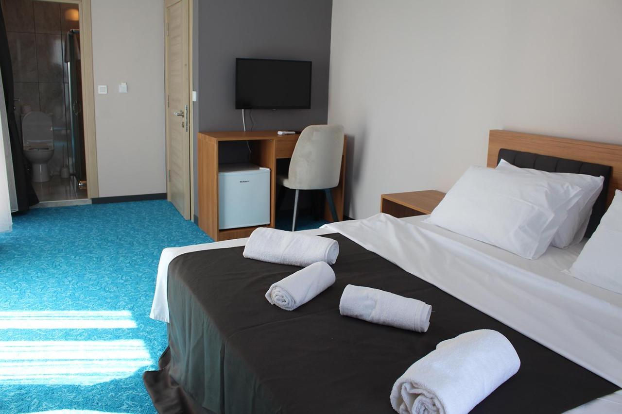 Silver Continent Hostel Silivri Ngoại thất bức ảnh